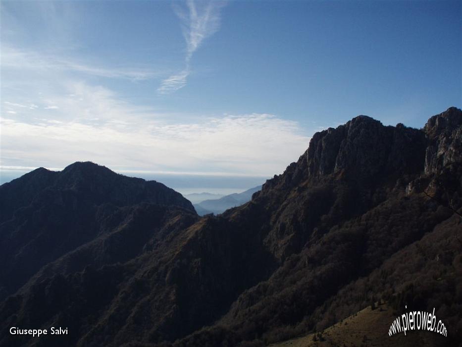 25° Passiamo sotto il monte Secretondo.JPG